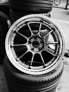car rim with tires vehicle wheels, rims